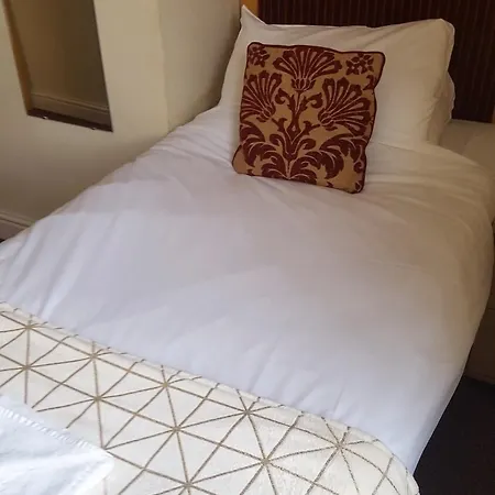 The Victoria 3*